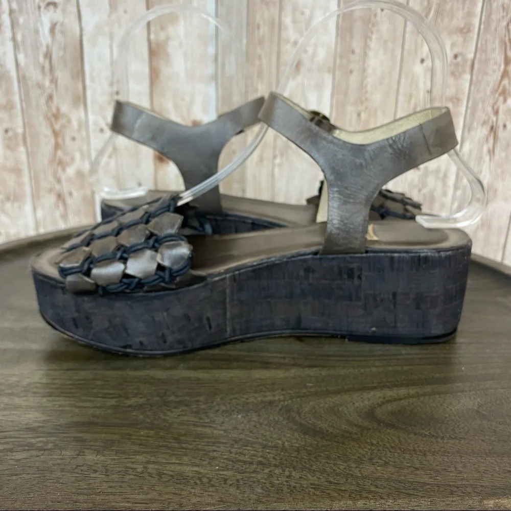 Bernardo Tooled Vachetta Leather Cork Platform Wedge Sandal Size 7‎ Women